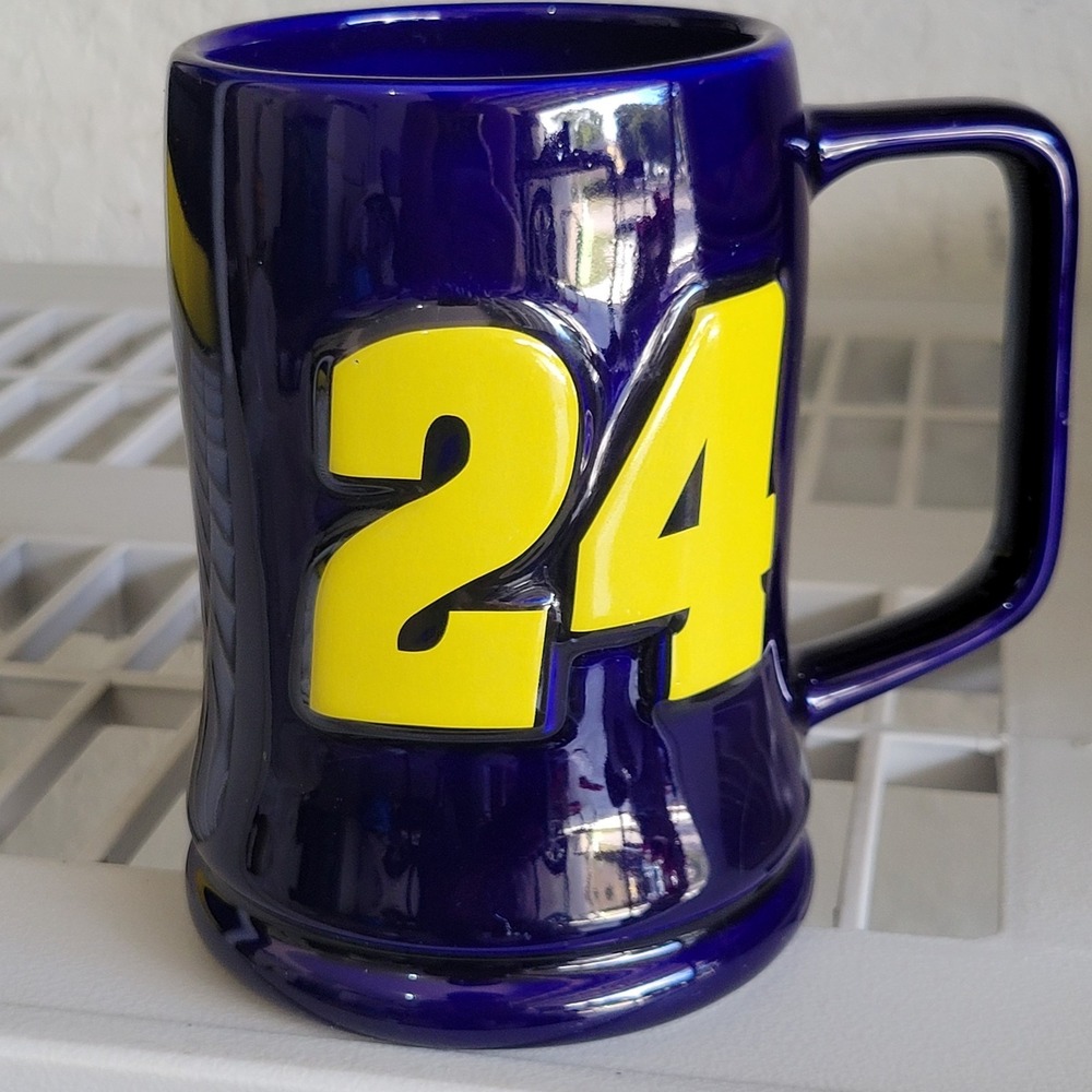 Jeff Gordon 24 NASCAR Signature Coffee Mug Cup Sculpted Made Thailand